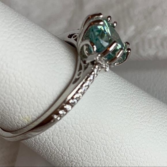 2.10 Carat VVS1 Sky Blue Moissanite Ring, Size 8 - Picture 5 of 8